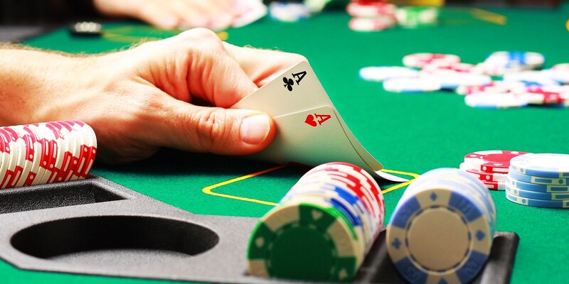 Một vài lưu ý khi gặp bài rác trong Poker